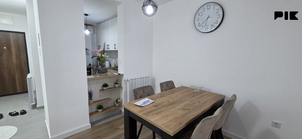 Stanovi i apartmani Živinice, stan namjesten **061412226 2