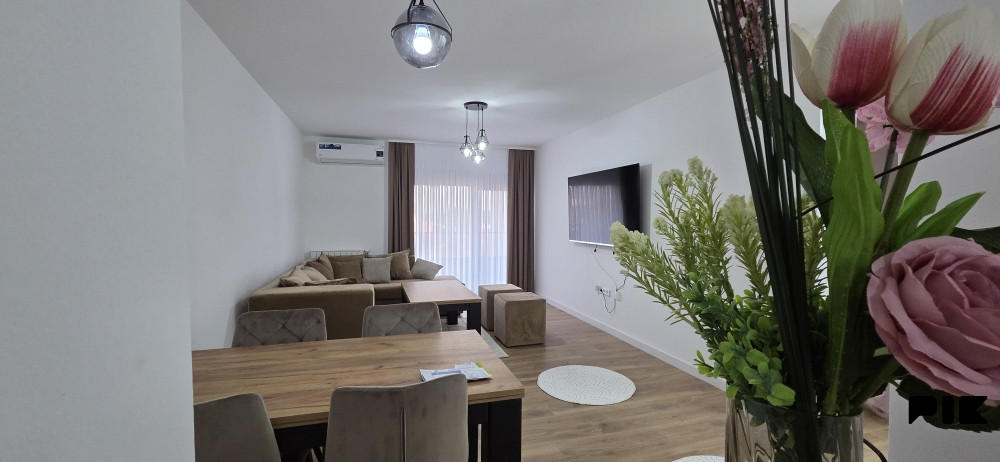Stanovi i apartmani Živinice, stan namjesten **061412226