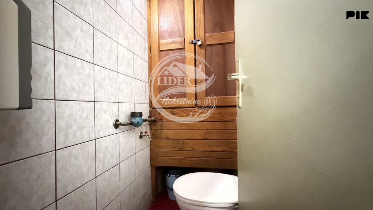 Poslovni prostor 46,48m2, Brčanska Malta Tuzla, potpuno opremljen 11