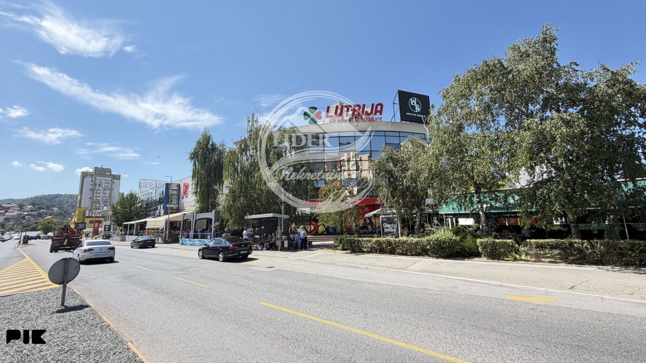 Poslovni prostor 46,48m2, Brčanska Malta Tuzla, potpuno opremljen 16