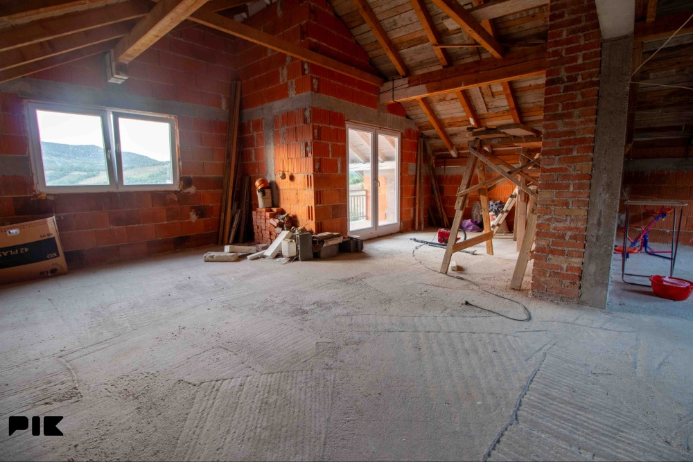 Rajlovac | Kuća velikog potencijala | 250 m2 16