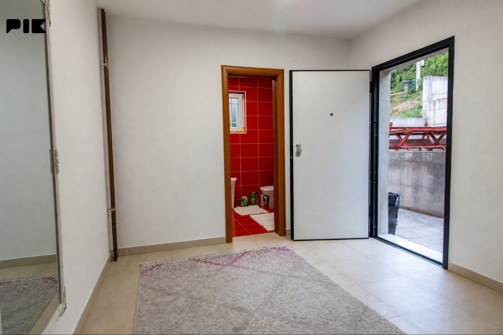 Rajlovac | Kuća velikog potencijala | 250 m2 photo 2