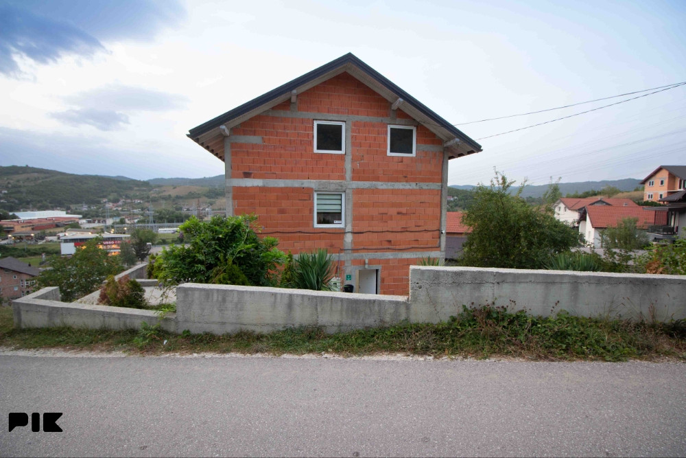 Rajlovac | Kuća velikog potencijala | 250 m2 20