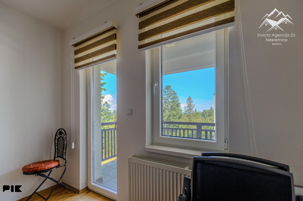BJELAŠNICA - Dvostrano orijentisan 48m2, DVA BALKONA 11