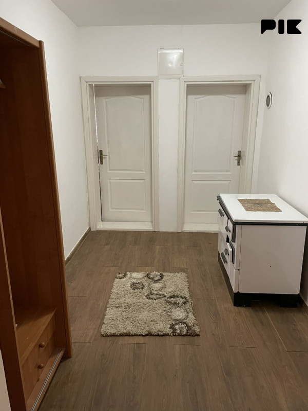 Izdajem sprat kuce i garazu. 3