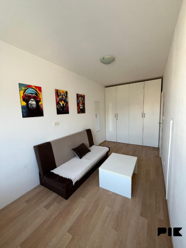 Stan na Dan Mostar/City Centar/Besplatan parking/+387 63 767-153 6