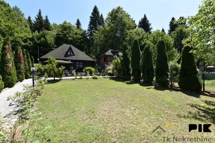 MAČKOVAC - Ekskluzivna vikend kuća u prirodi, izvrsna lokacija 2