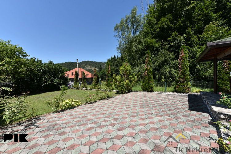 MAČKOVAC - Ekskluzivna vikend kuća u prirodi, izvrsna lokacija 16