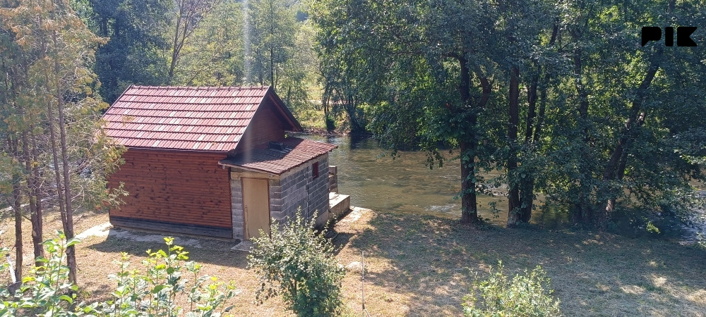 Vikendica na Vrbasu Donji Vakuf 3