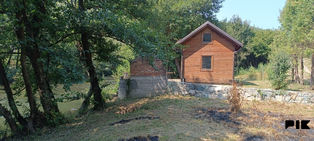 Vikendica na Vrbasu Donji Vakuf 9