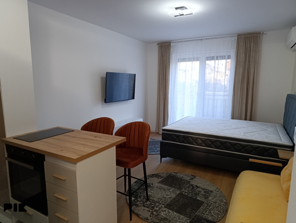 IZNAJMLJUJE SE OPREMLJEN STAN, ILIDŽA, 061/925-833