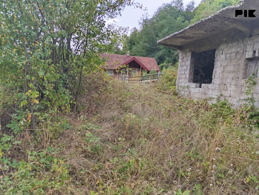 Zemljište Foča Handici ZVATI NA BROJ 061 546 059 6