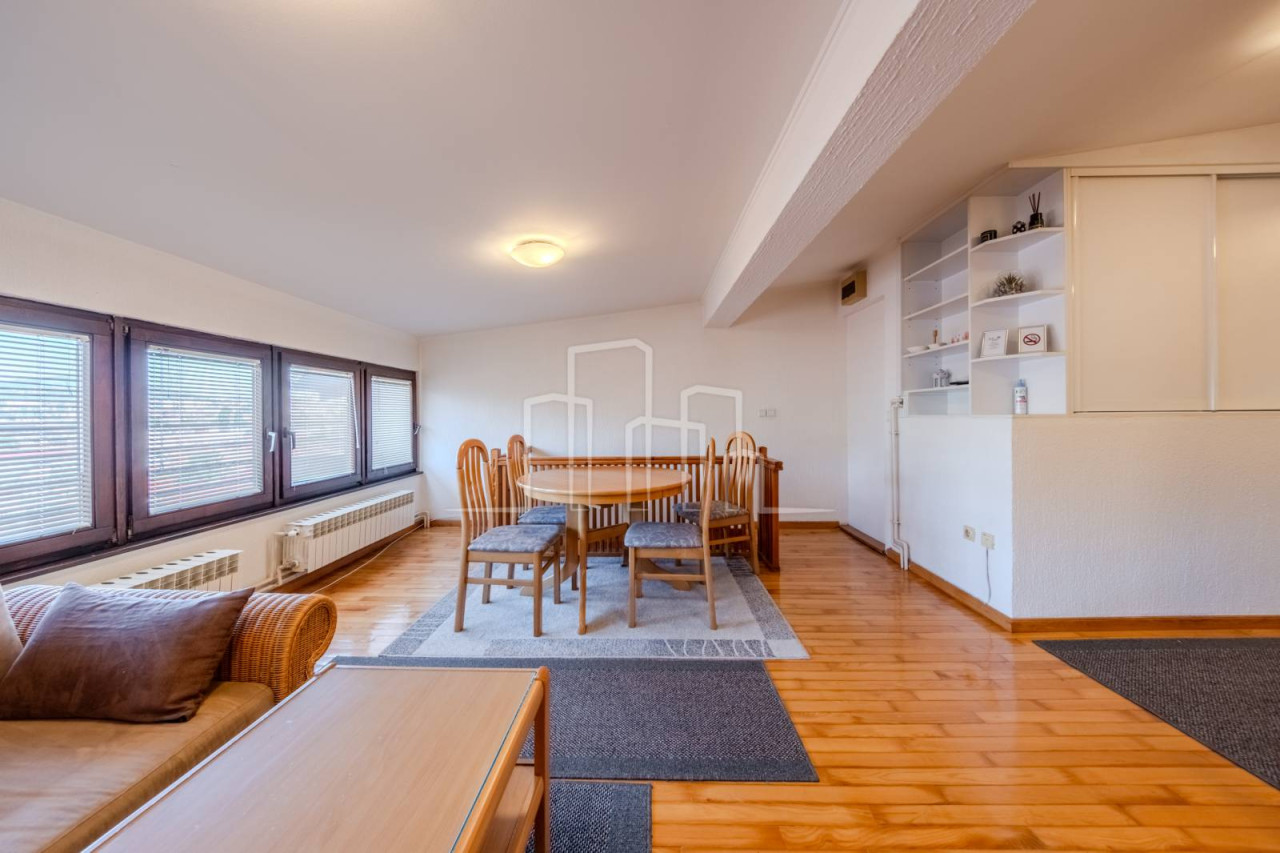 Prodaja Četverosoban Dvoetažni Stan 88 m2 sa Parkingom Stari Grad photo 4