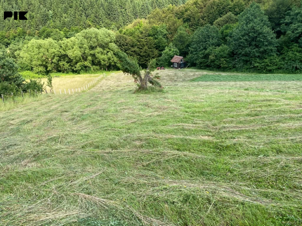 Prodajme zemljiste 8,5 duluma 2