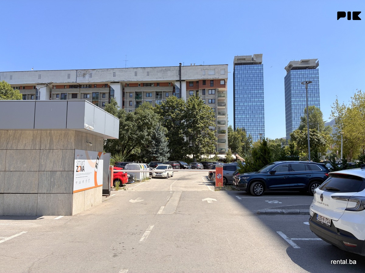 Veći dvosoban stan najam Marijin Dvor Sarajevo 3