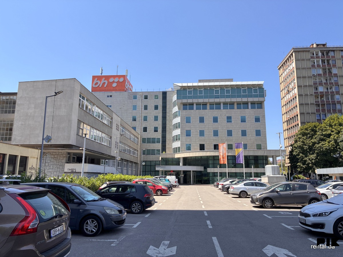 Veći dvosoban stan najam Marijin Dvor Sarajevo 4