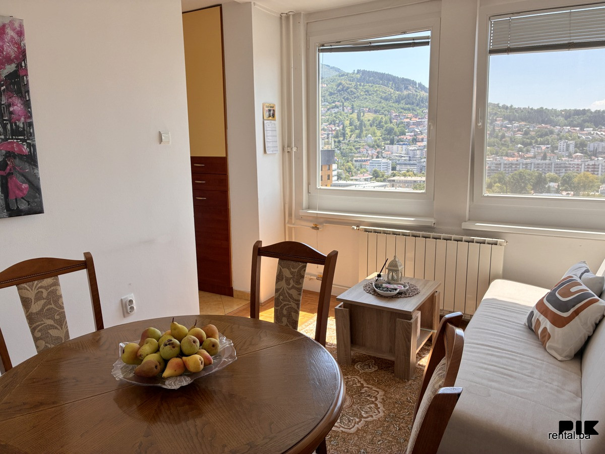 Veći dvosoban stan najam Marijin Dvor Sarajevo 20