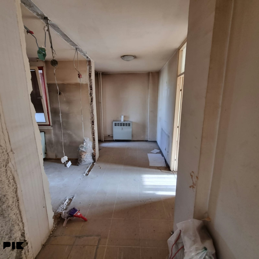 CAPITAL/ Stan A.polje/ 57m2/ Ive Andrića/ 13.sprat 9