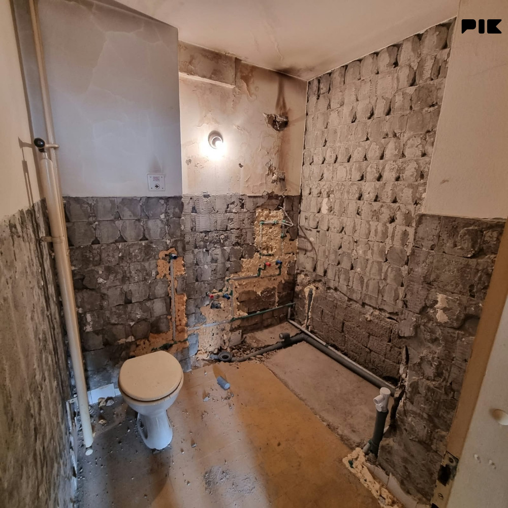 CAPITAL/ Stan A.polje/ 57m2/ Ive Andrića/ 13.sprat 12