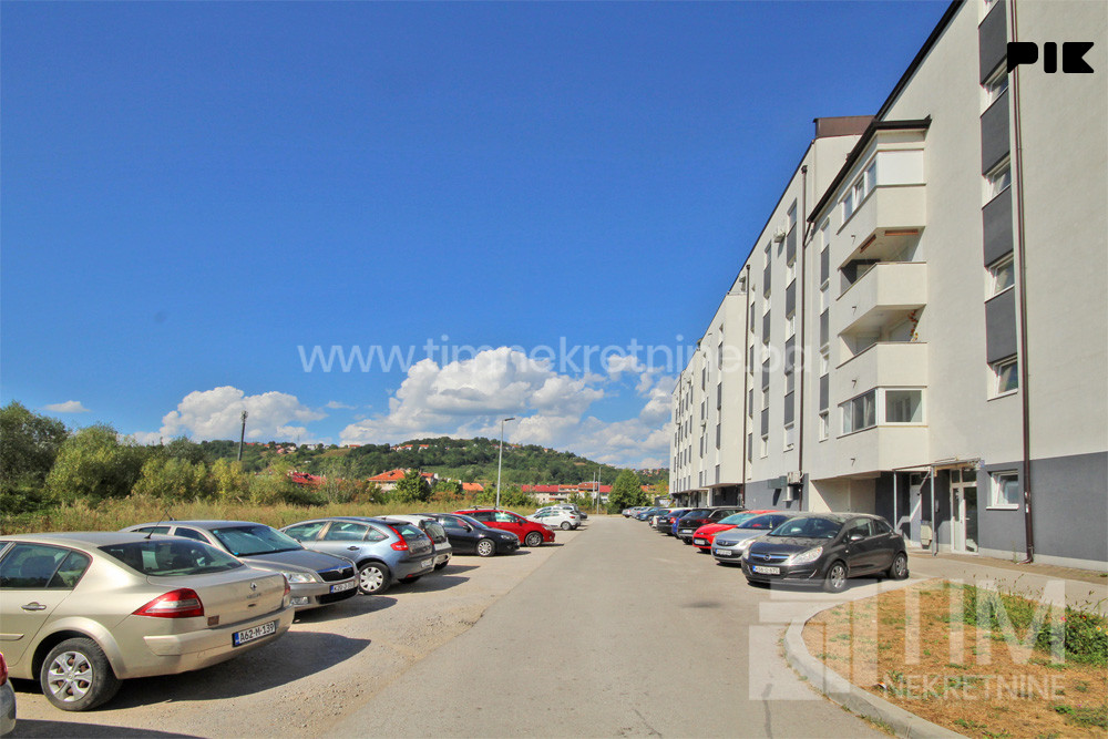 TIM: I. Sarajevo - Dvosoban stan 39m2  3. sprat, balkon 13