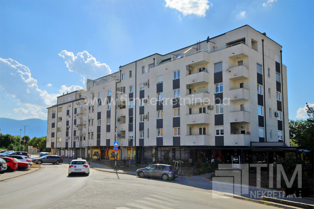 TIM: I. Sarajevo - Dvosoban stan 39m2  3. sprat, balkon 14