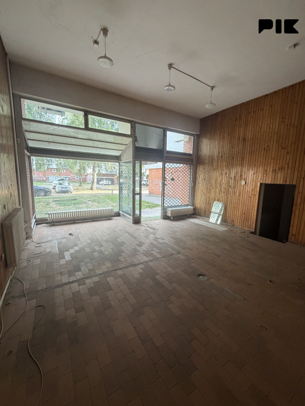 Poslovni prostor 64m2 Lužani Ilidža 10