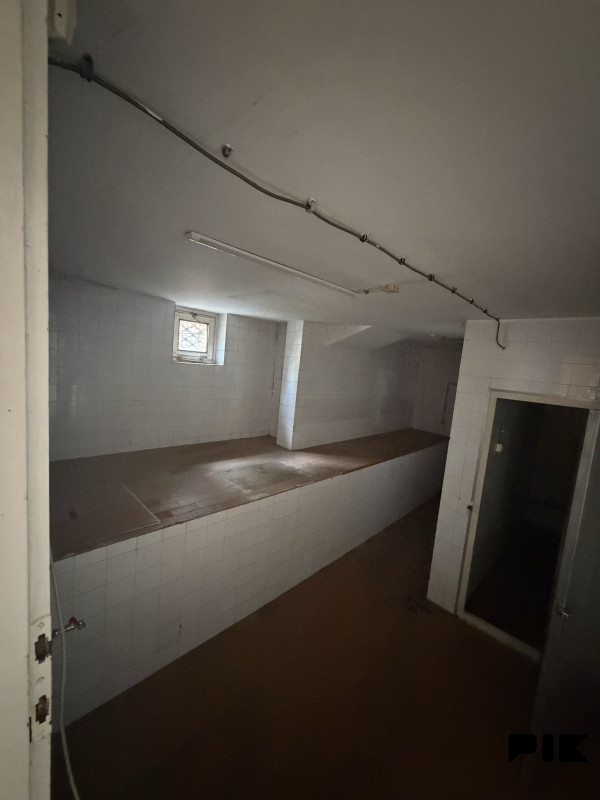 Poslovni prostor 64m2 Lužani Ilidža 11