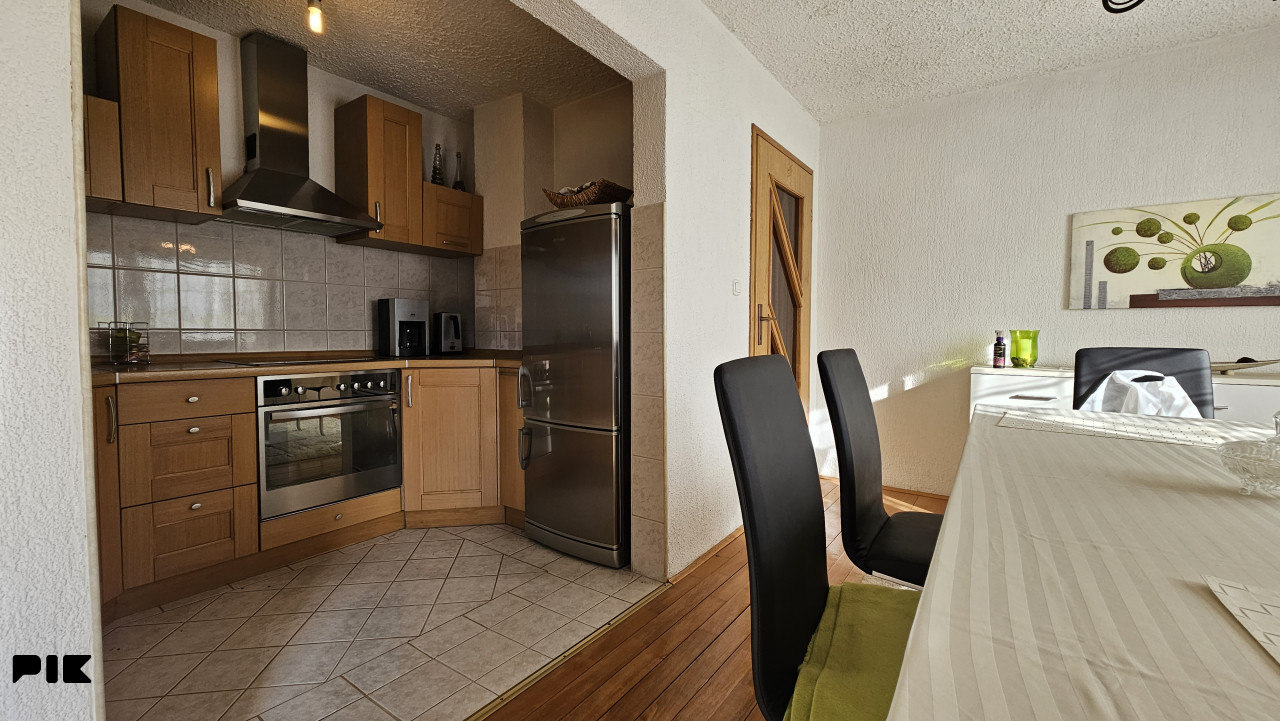 Useljiva kuća sa poslovnim prostorom, Kiseljak 255m2 6