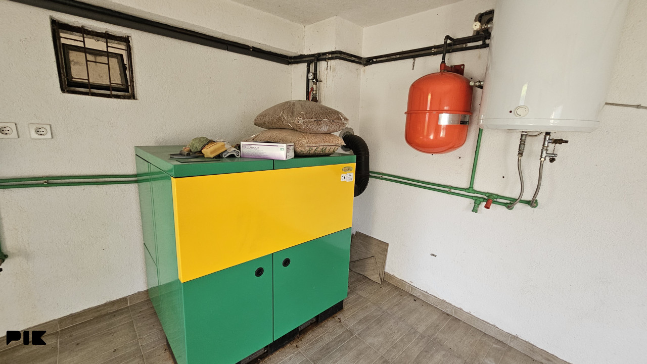 Useljiva kuća sa poslovnim prostorom, Kiseljak 255m2 19