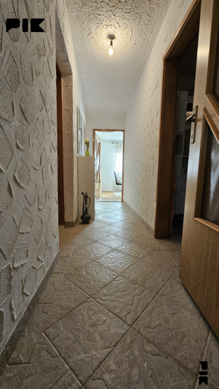 Useljiva kuća sa poslovnim prostorom, Kiseljak 255m2 17