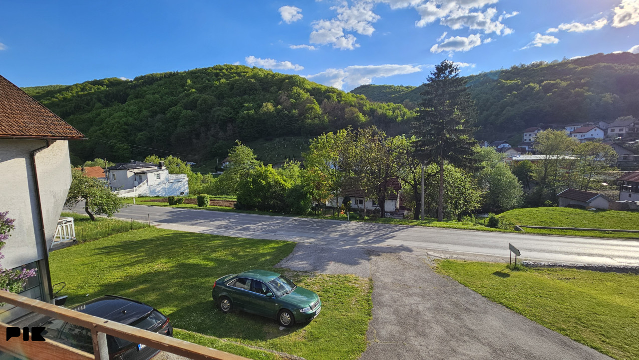 Useljiva kuća sa poslovnim prostorom, Kiseljak 255m2 2