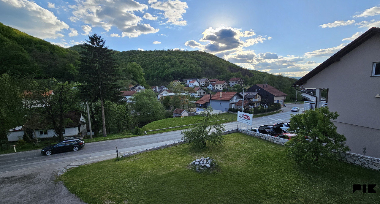 Useljiva kuća sa poslovnim prostorom, Kiseljak 255m2 3