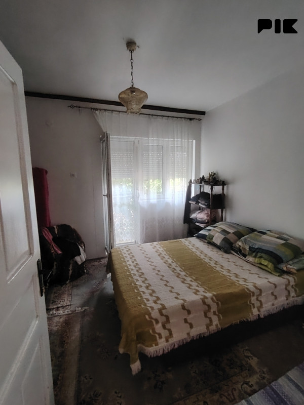 Kuća i zemljište uz granični prelaz Šepak 14
