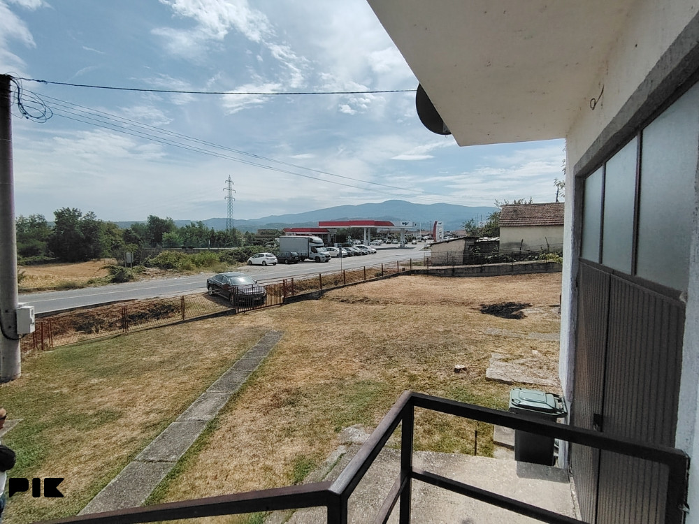 Kuća i zemljište uz granični prelaz Šepak 19