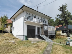 Kuća i zemljište uz granični prelaz Šepak photo 2