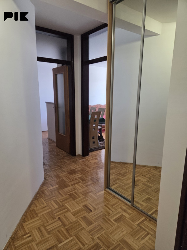 Najam - namješten trosoban stan 62m2 - ul. Spasovdanska 5