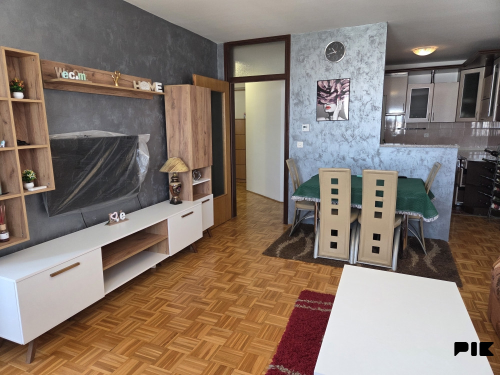 Najam - namješten trosoban stan 62m2 - ul. Spasovdanska 12