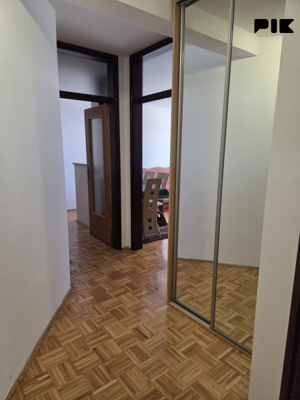 Najam - namješten trosoban stan 62m2 - ul. Spasovdanska 14