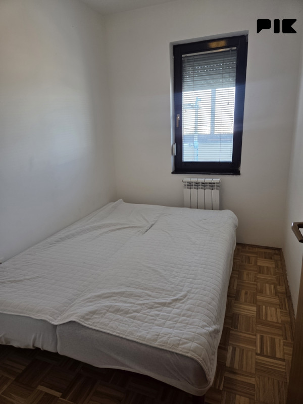 Najam - namješten trosoban stan 62m2 - ul. Spasovdanska 16