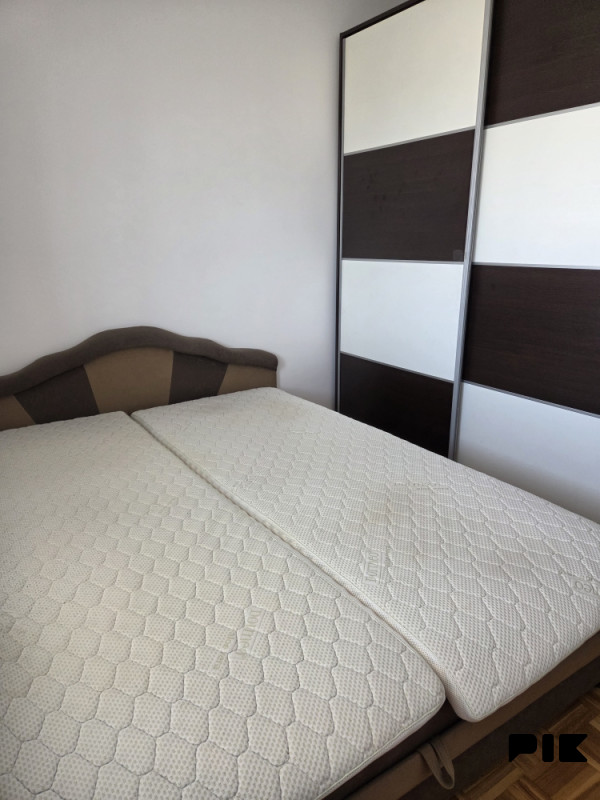 Najam - namješten trosoban stan 62m2 - ul. Spasovdanska 17
