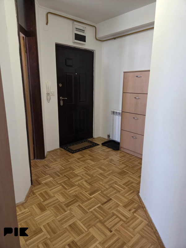 Najam - namješten trosoban stan 62m2 - ul. Spasovdanska 20