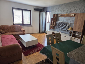 Najam - namješten trosoban stan 62m2 - ul. Spasovdanska