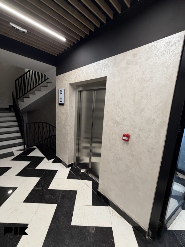 Ekskluzivan cetverosoban penthouse 121m2 + 2 garaze u I. Sarajevu 13