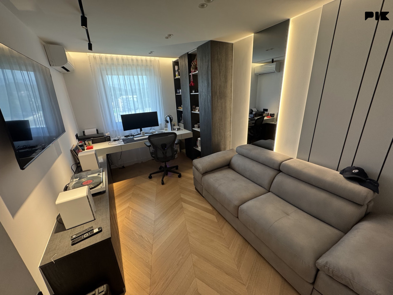 Ekskluzivan cetverosoban penthouse 121m2 + 2 garaze u I. Sarajevu 6