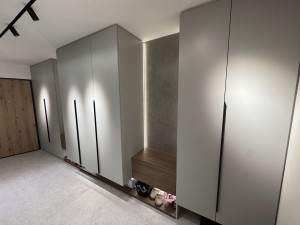 Ekskluzivan cetverosoban penthouse 121m2 + 2 garaze u I. Sarajevu photo 2