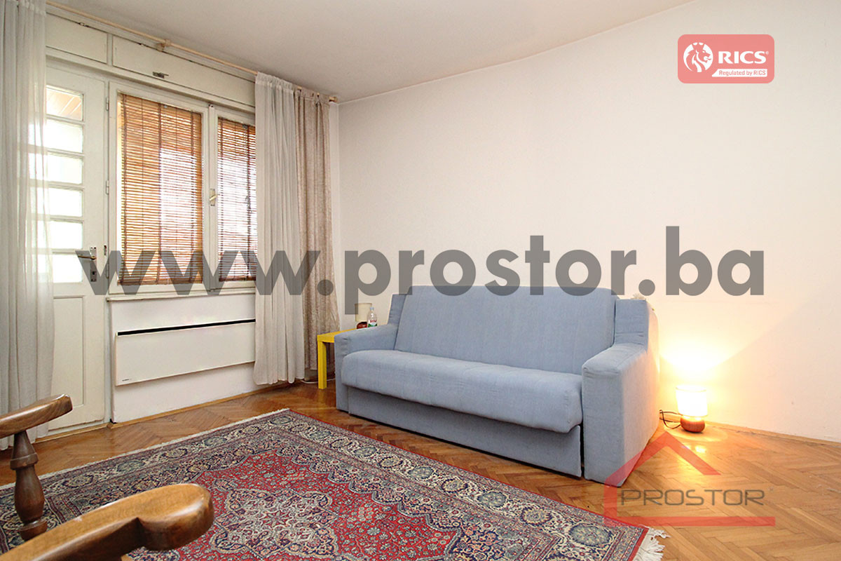 PROSTOR prodaje: Dvosoban stan sa balkonom i lođom,  Marijin Dvor photo 5