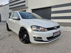 Volkswagen Golf 7 VII 2.0 TDI 110KW Mod 2014. god //HIGHLINE//
