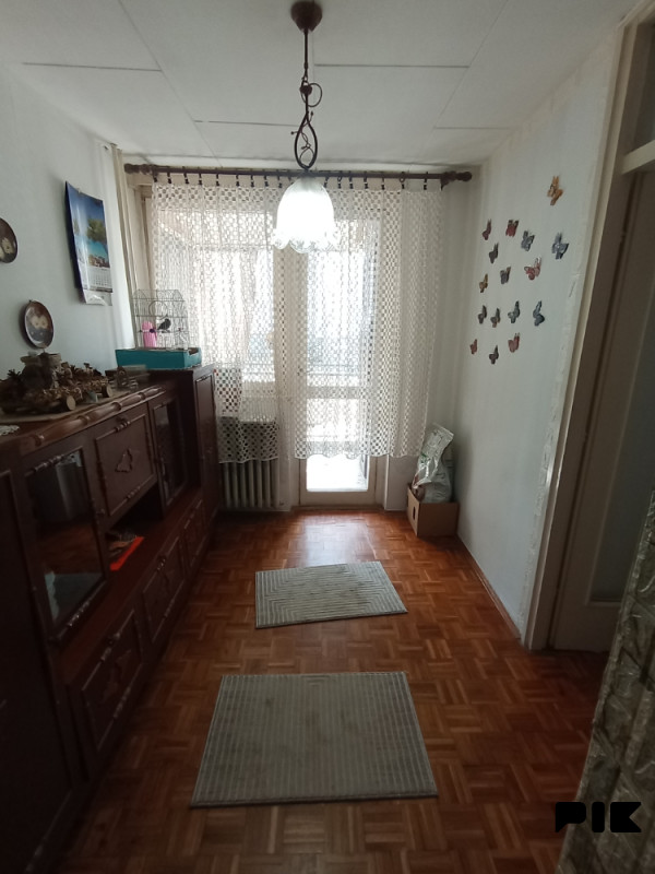 PRODAJE SE STAN 89 M2, NA PRVOM SPRATU ZGRADE U NASELJU BORIK. 7