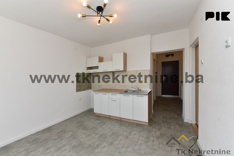 CENTAR - Jednosoban stan 38 m2, u blizini Panonskih jezera 8