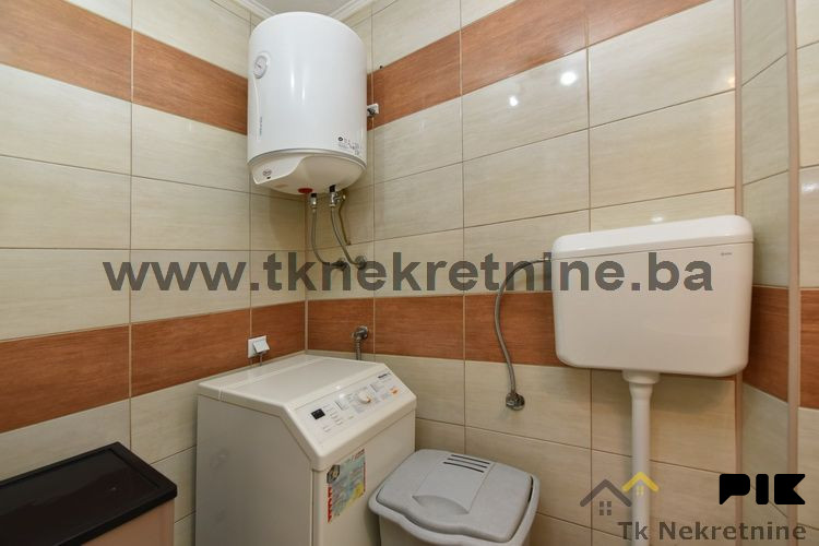 CENTAR - Jednosoban stan 38 m2, u blizini Panonskih jezera 11